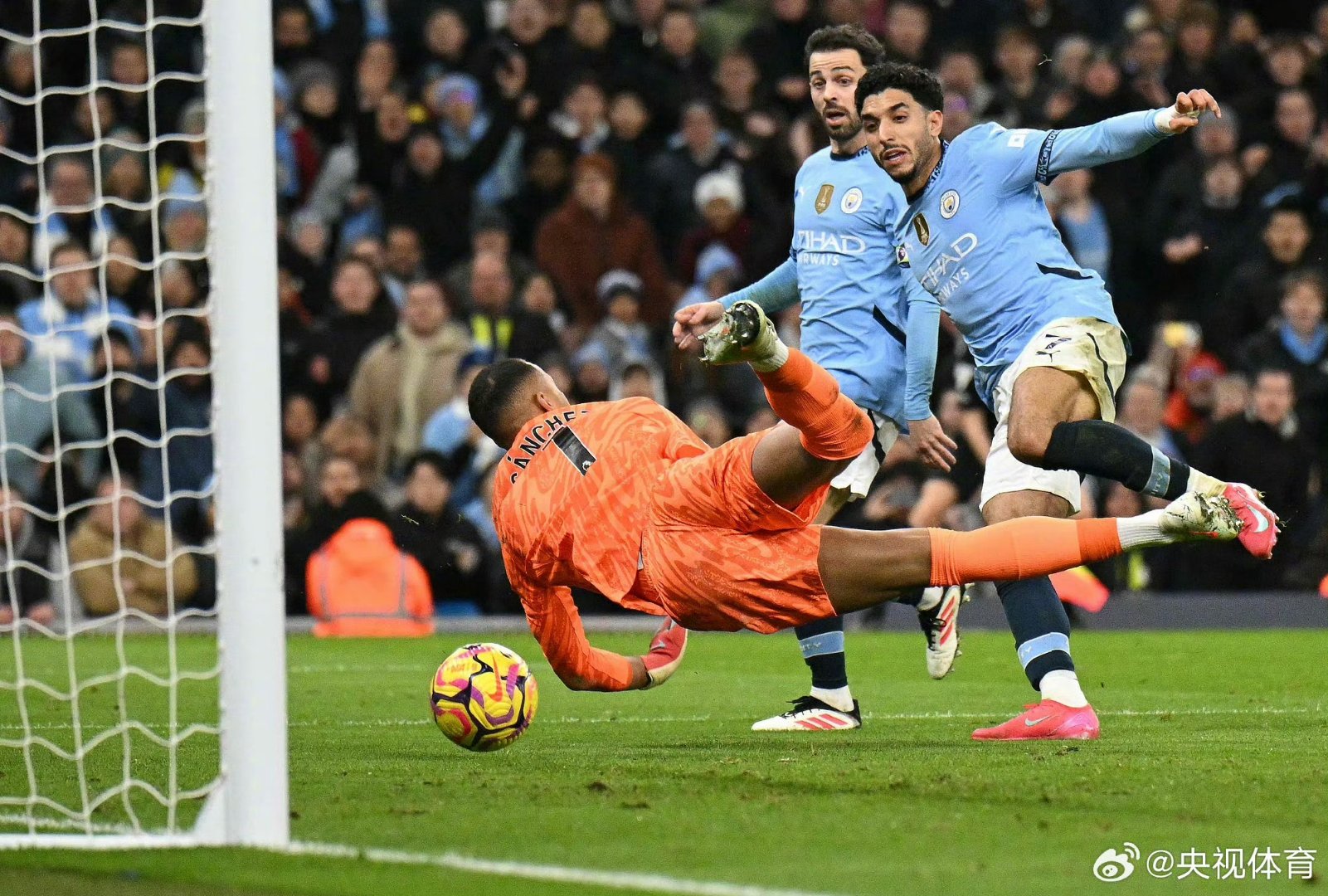 英超发挥震撼,精彩反击与战术变化成为亮点 英超发挥震撼,精彩反击与战术变化成为亮点