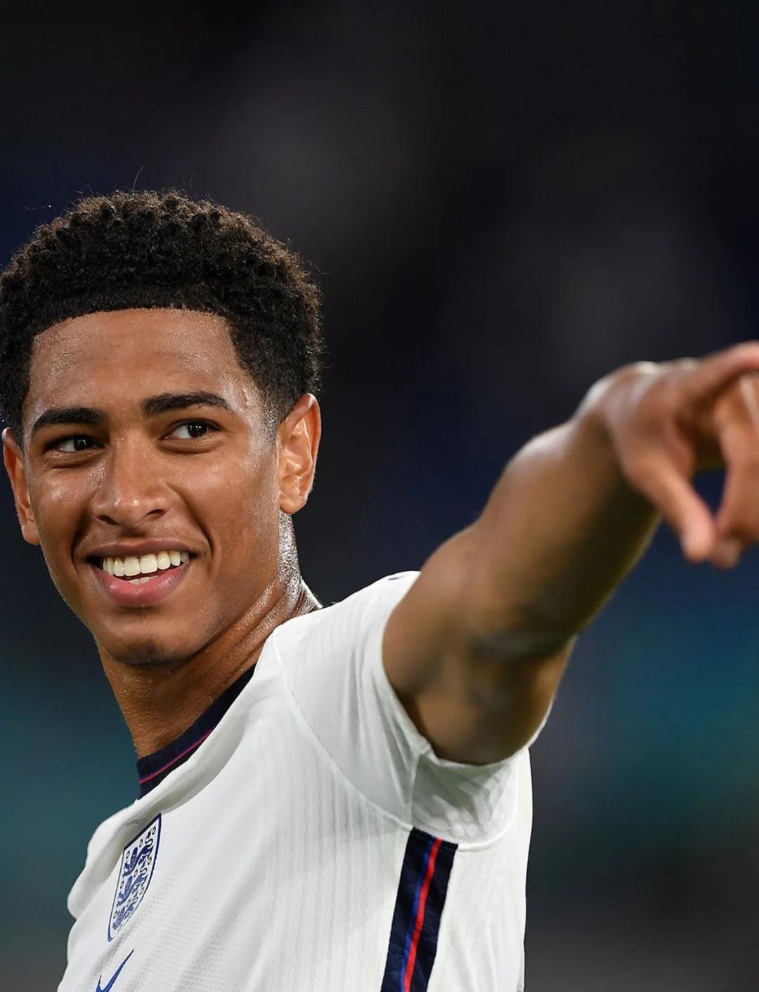 爱游戏综合娱乐-包含年轻新星闪耀！西甲联赛中崭露头角的未来巨星的词条