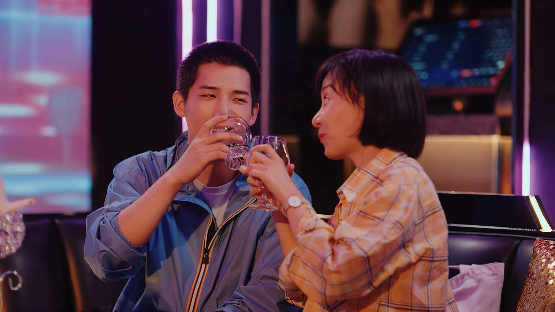 AYX体育官网-中国足球史上十大经典瞬间回顾，中国足球经典视频