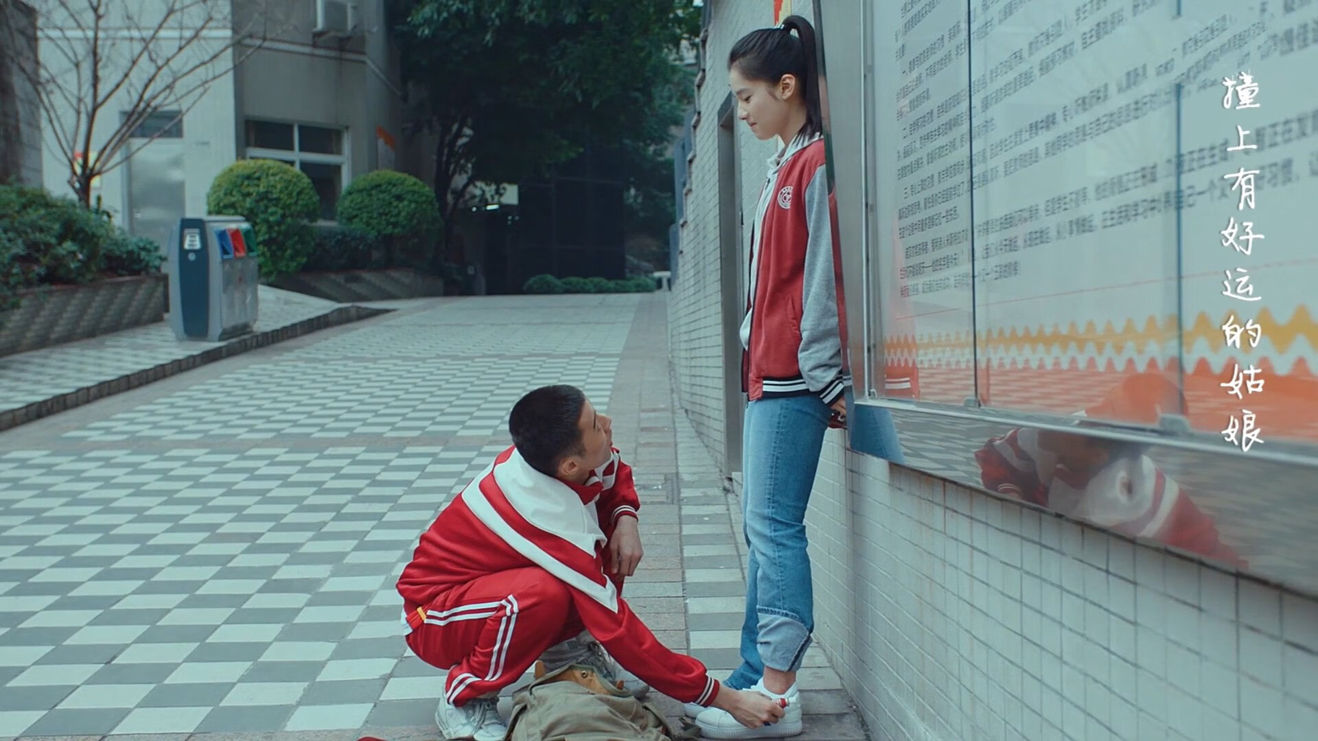 极限单车攀爬赛:城市障碍的智慧突破,极限自行车比赛视频