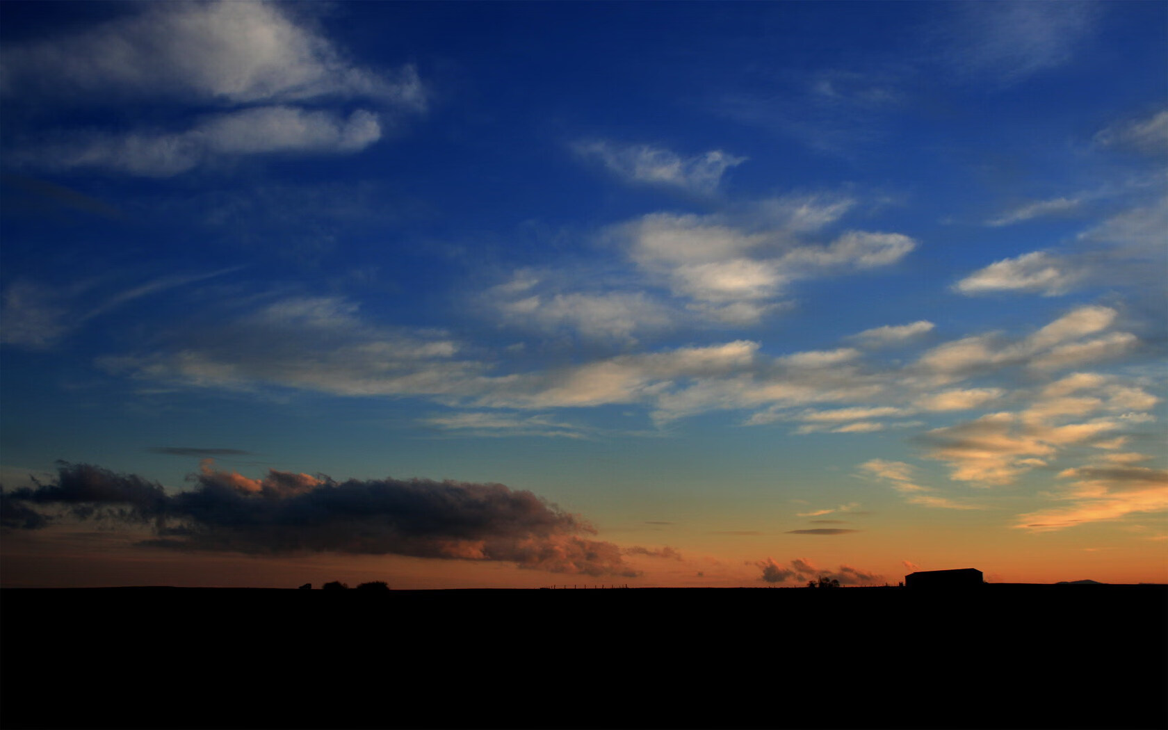 爱游戏综合娱乐-米德尔斯堡门将高接抵挡，河畔军团锁定前列，米德尔斯堡地理位置