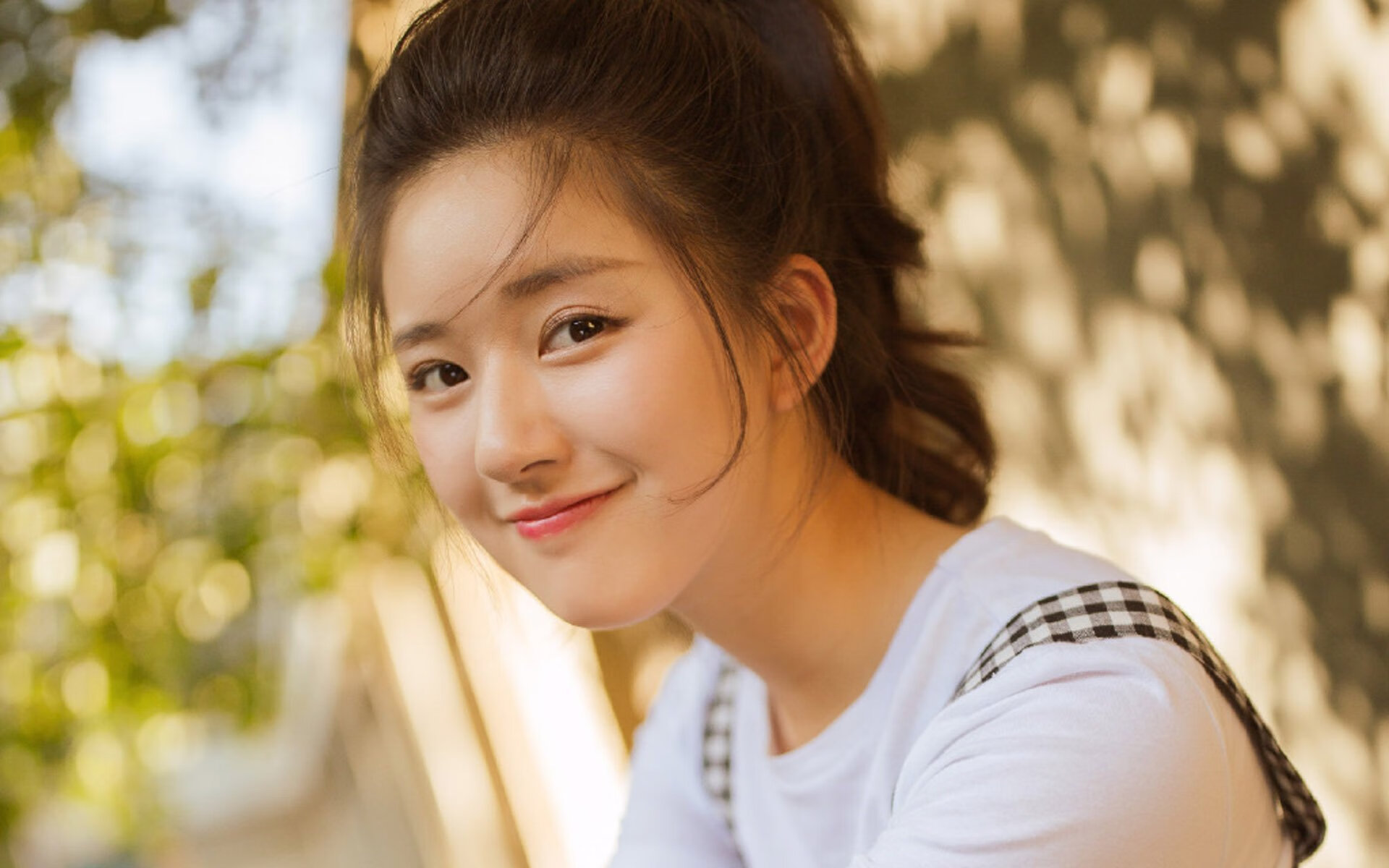 爱游戏中国官方网站平台-德克斯后半程发力展现强大耐力，德克斯是什么意思