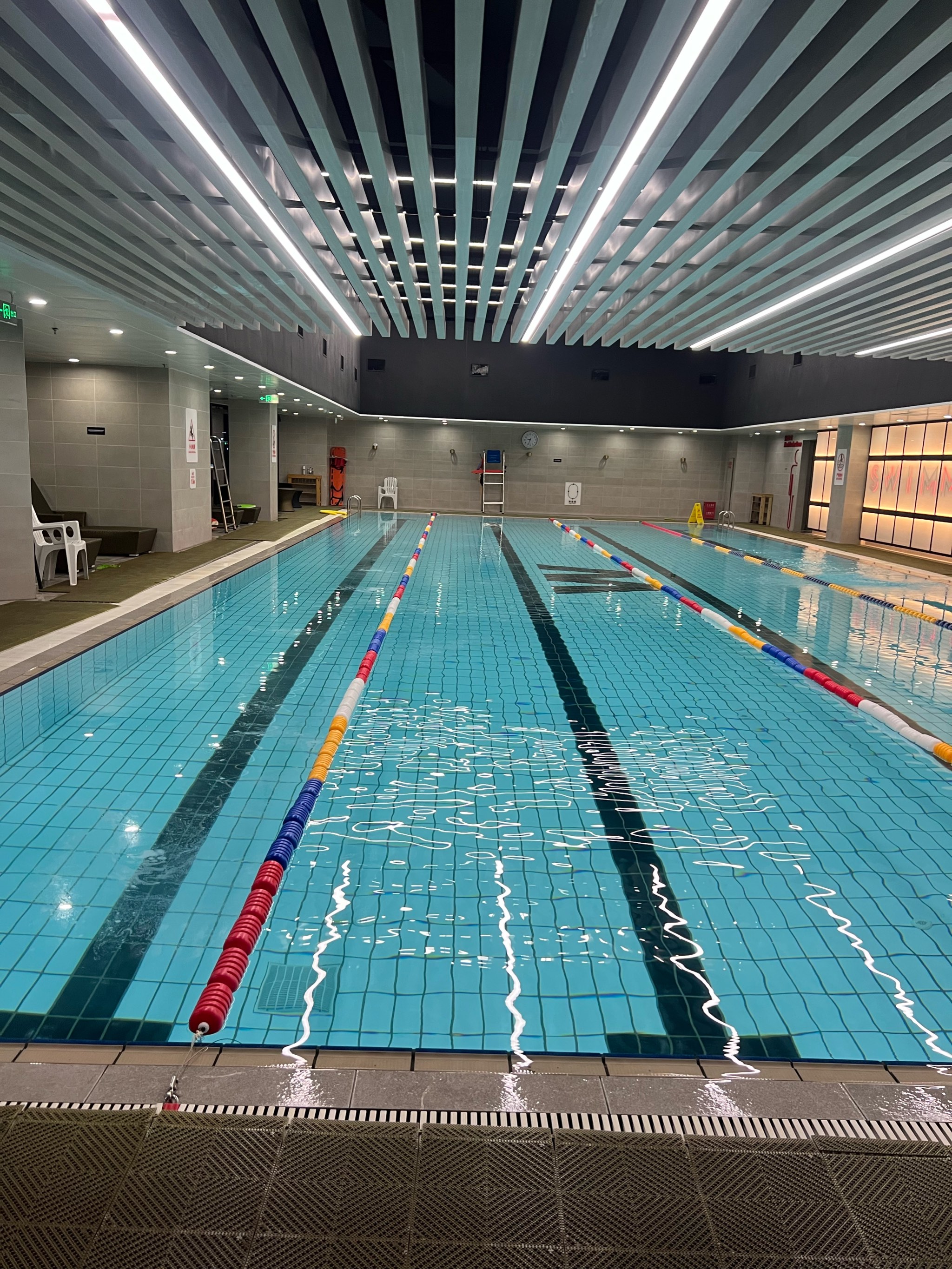 爱游戏体育:游泳健身,塑造完美身材的简单介绍 爱游戏体育:游泳健身,塑造完美身材的简单介绍