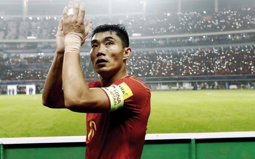 爱游戏体育:老将郑智“转型教练”，球迷：期待他能为中国足球带来新的思路！的简单介绍