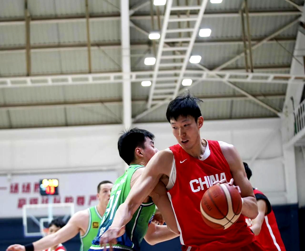 包含爱游戏体育：CBA球队的训练基地探秘：揭秘职业球员的日常的词条