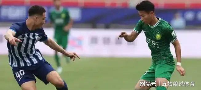 爱游戏体育官方网站-关于爱游戏体育:中超升班马武汉三镇队“黑马”变“笑话”？球迷：昙花一现！的信息