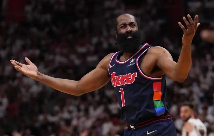 爱游戏体育：76人队新赛季：梅尔顿能否成为合格的替补后卫？的简单介绍